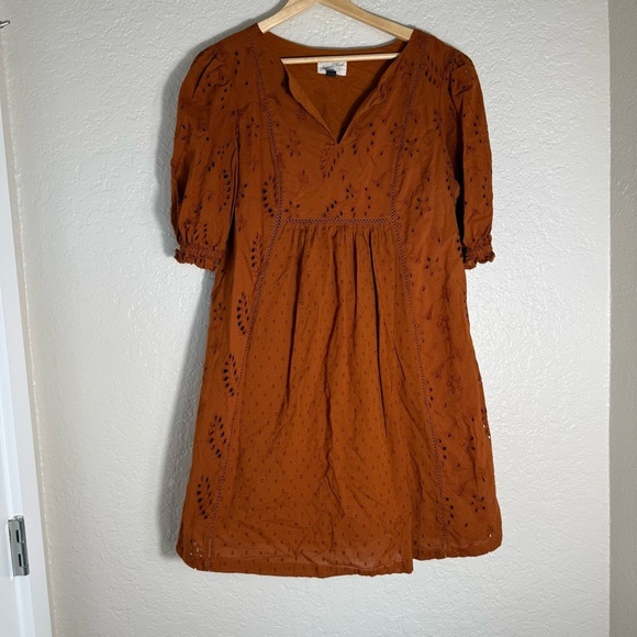 Universal Thread Dresses & Skirts - Universal Thread Rust Orange Eyelet Mini Dress Size L 100% Cotton Casual Boho